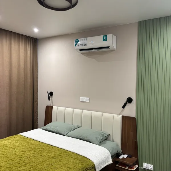 Установка Hisense ZOOM 2.0 DC Inverter в 2 этапа в селе Большая Ельня