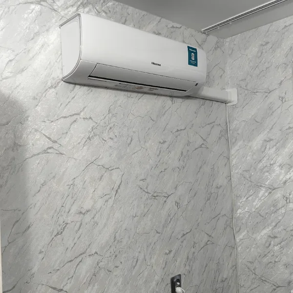 Установка Hisense ZOOM 2.0 DC Inverter на ул. Переходникова